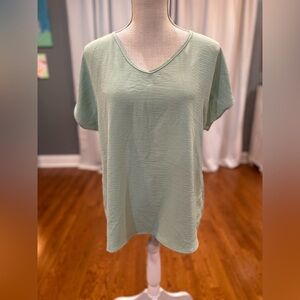 Adara short sleeve Mint Green blouse women’s size small EUC
